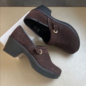 Lands' End Brown Women's Mules with Gold Accent